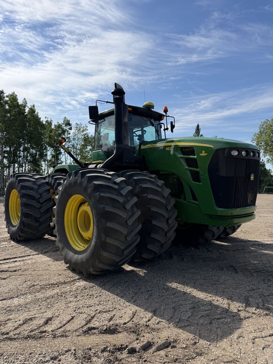 John Deere 9630 4WD tractor with duals, side view